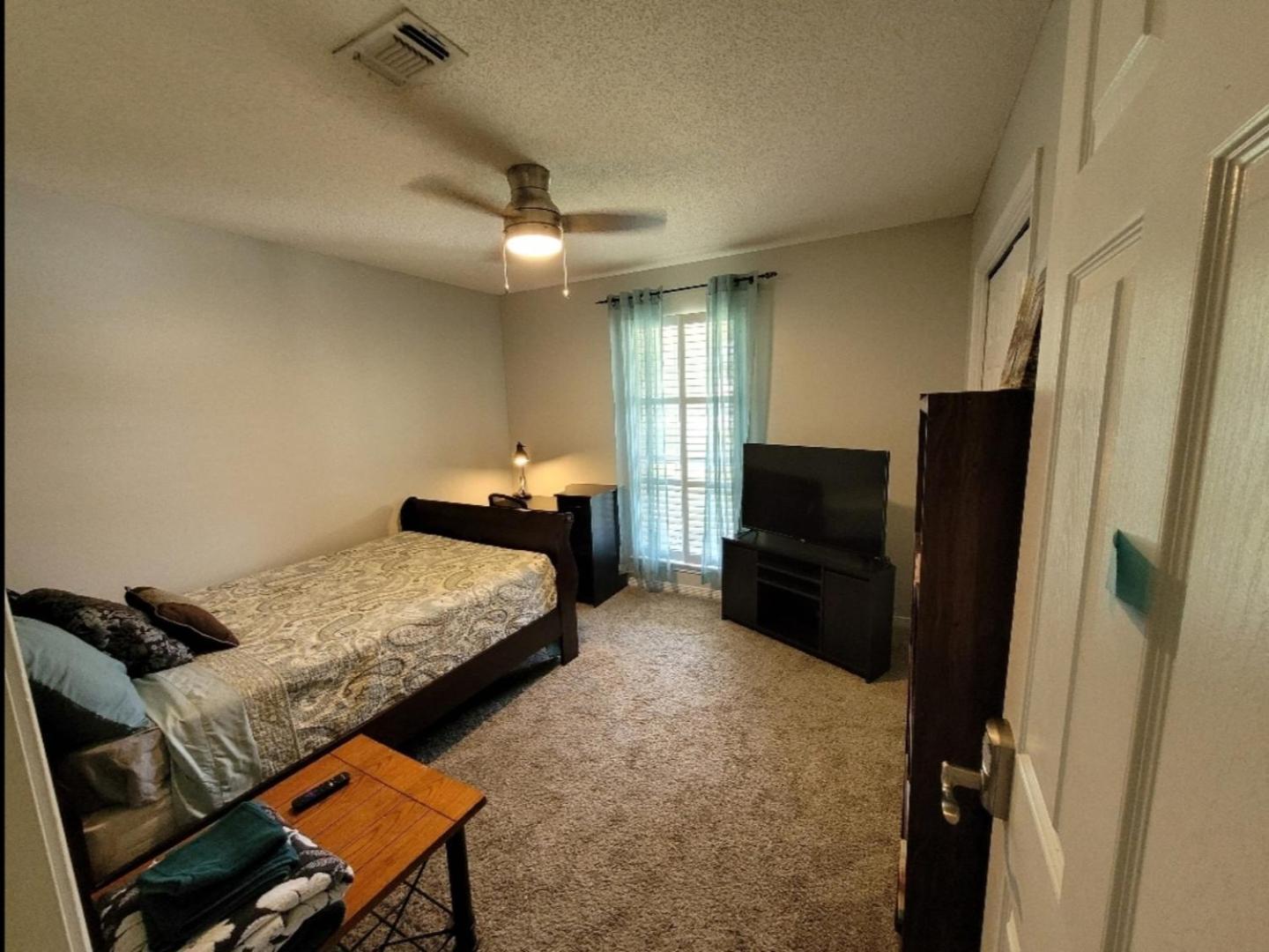 Bedroom Four Minutes From Beach Pensacola Luaran gambar